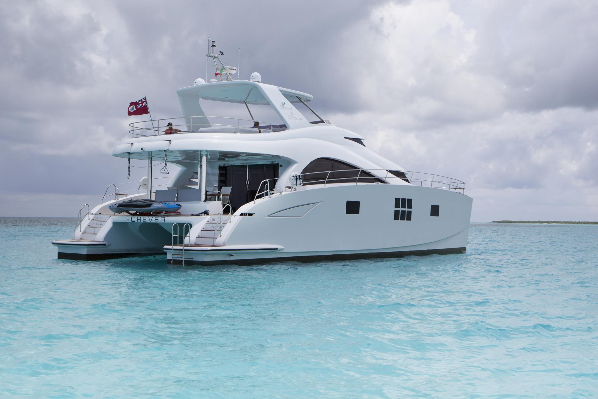 New Power Catamaran for Sale  60 Sunreef Power Boat Highlights